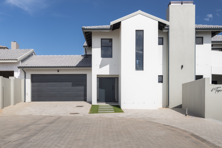 3 Bedroom Property for Sale in Country Club Western Cape